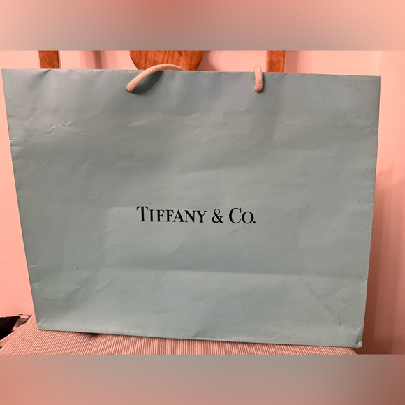 Imperfect Lot: 3 Tiffany & Co. Blue Shopping Bags & 2 Macy's jewelry Boxes & bag - Picture 8 of 11